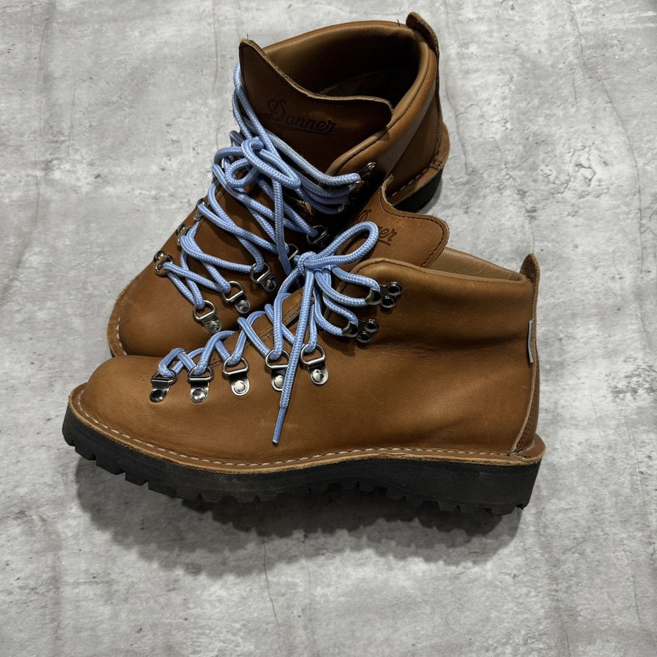 DANNER FW24 MADHAPPY MOUNTAIN LIGHT GORETEX BOOTS