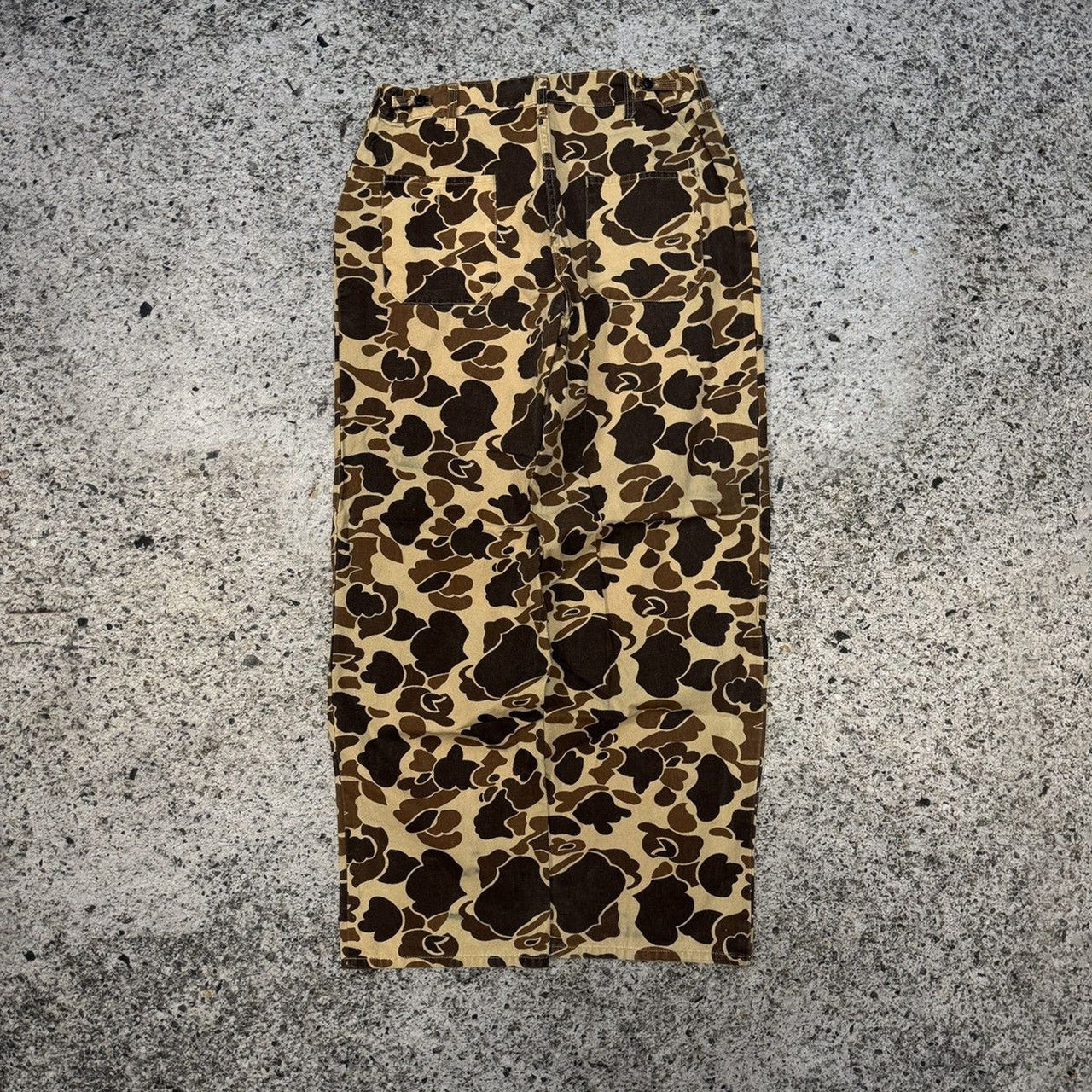 Pantalones anchos de lona con estampado de camuflaje de pato de los años 80