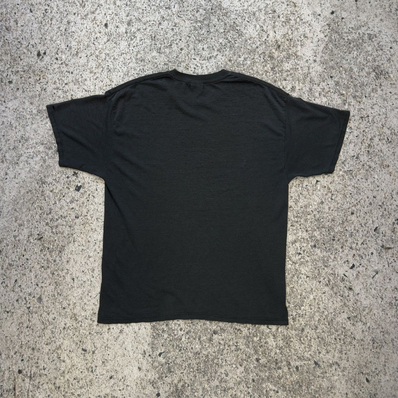 Camiseta con el logotipo de Faded Misfits de los años 2000