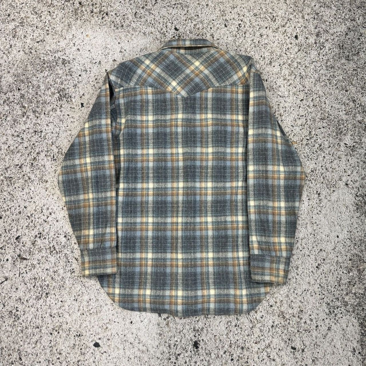 1970s Pendleton High Grade Western Wear Plaid Pearl Snap Flannel