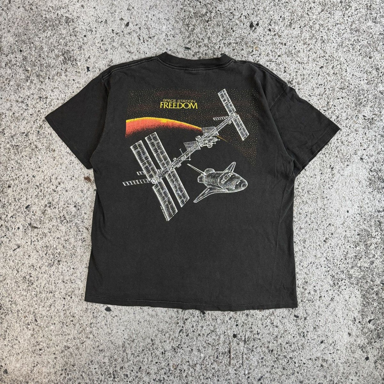1990s Blackbird Faded NASA Space Station Research Center Tee
