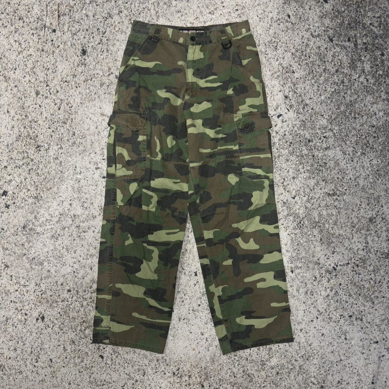 Pantalones cargo holgados de camuflaje con pernera ancha Plugg Jeans de los años 2000