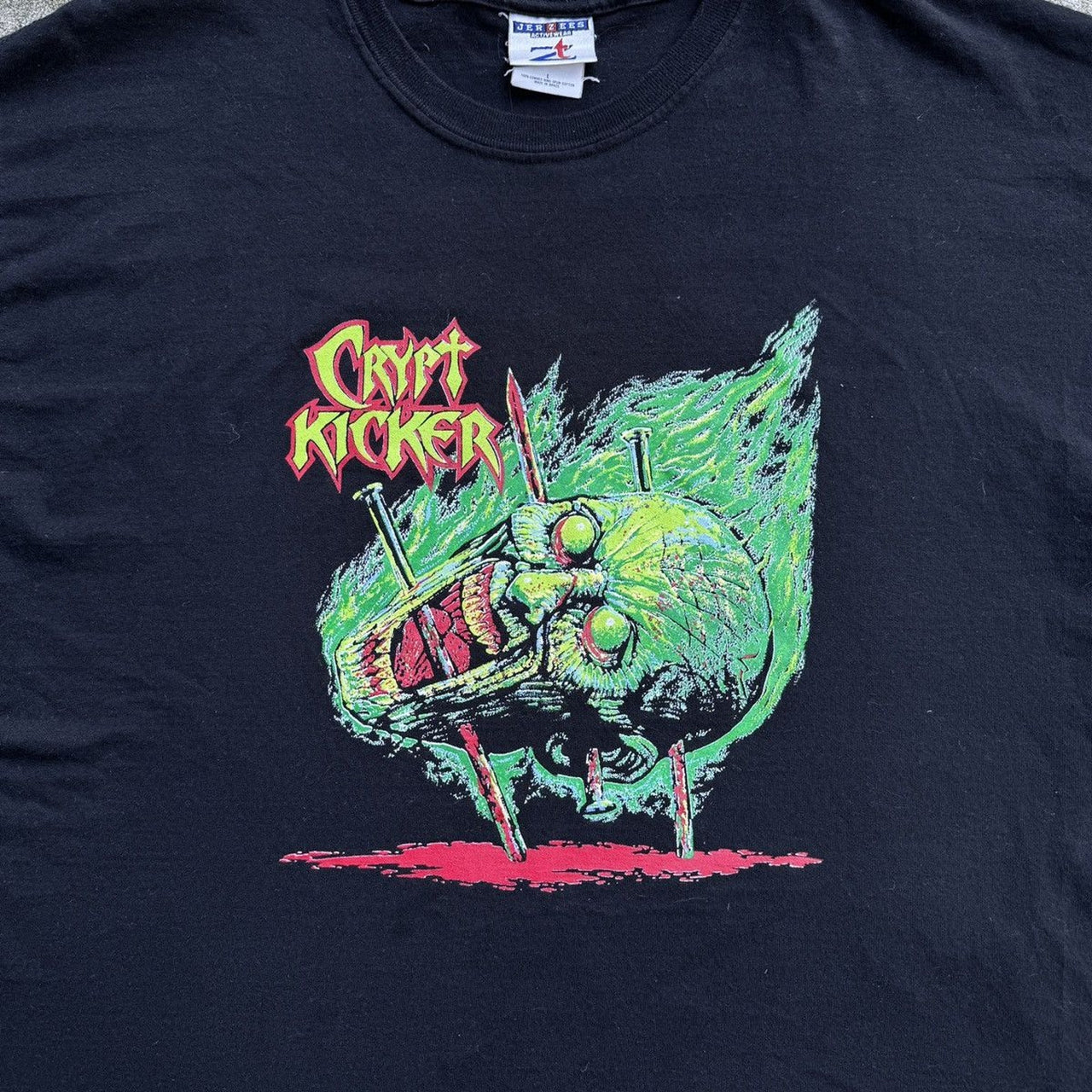Camiseta de la banda de metal Crypt Kicker de los años 90