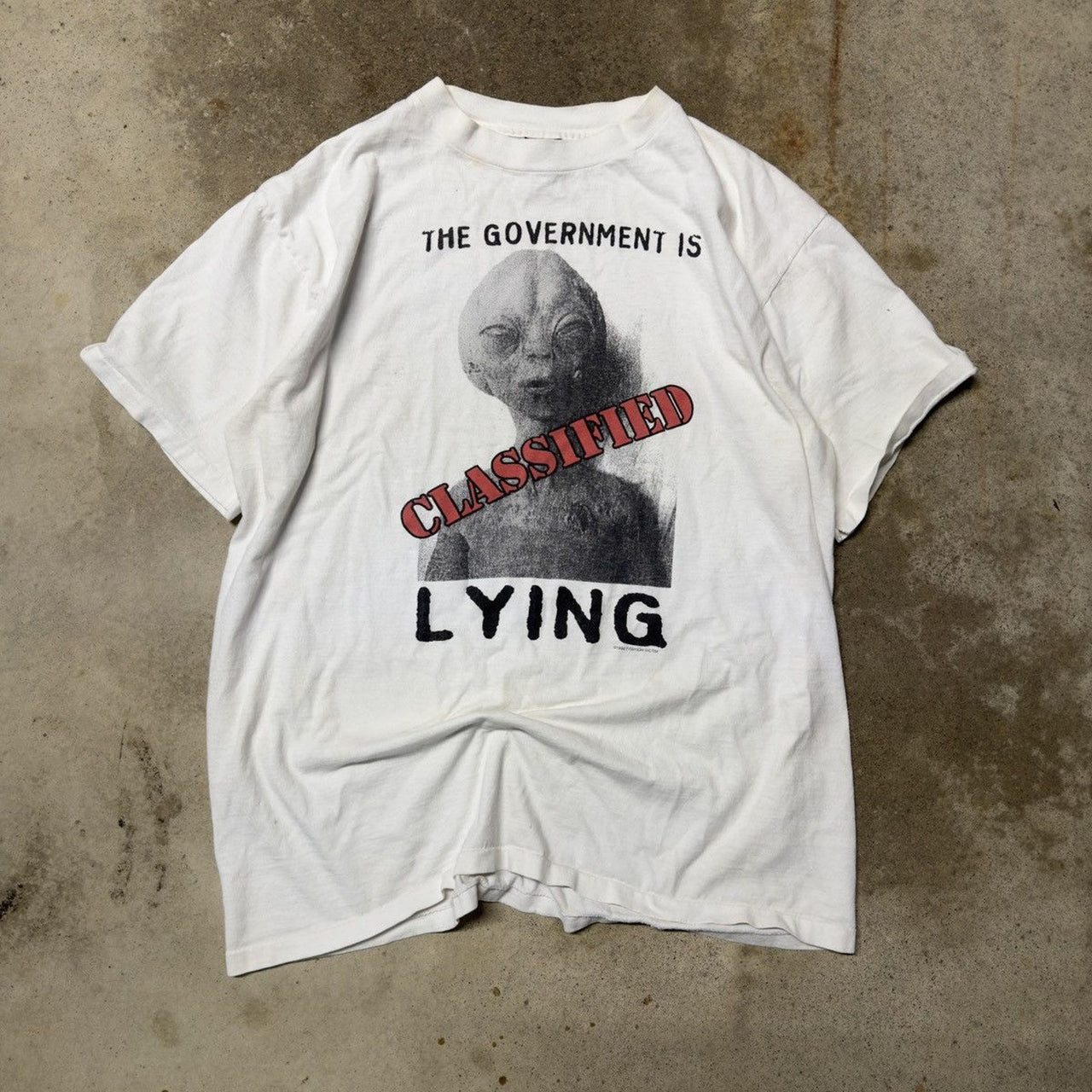 1990年代ファッション 犠牲者エイリアンTシャツ スラッシュ