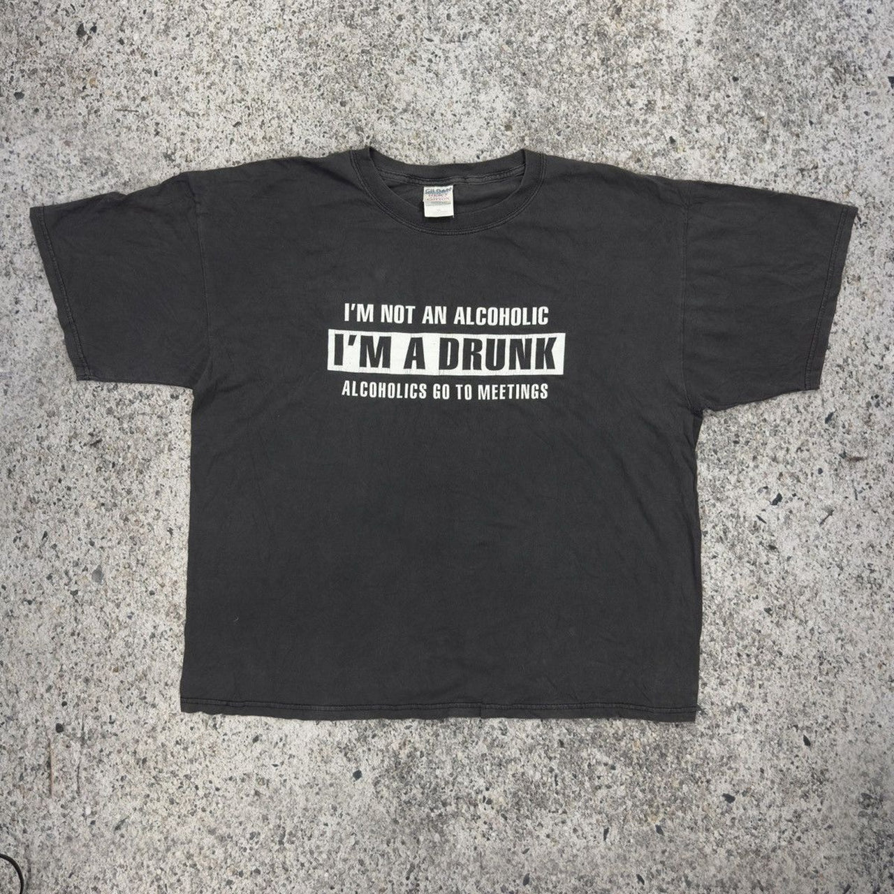 Camiseta Y2K de los años 2000 "No soy alcohólico"