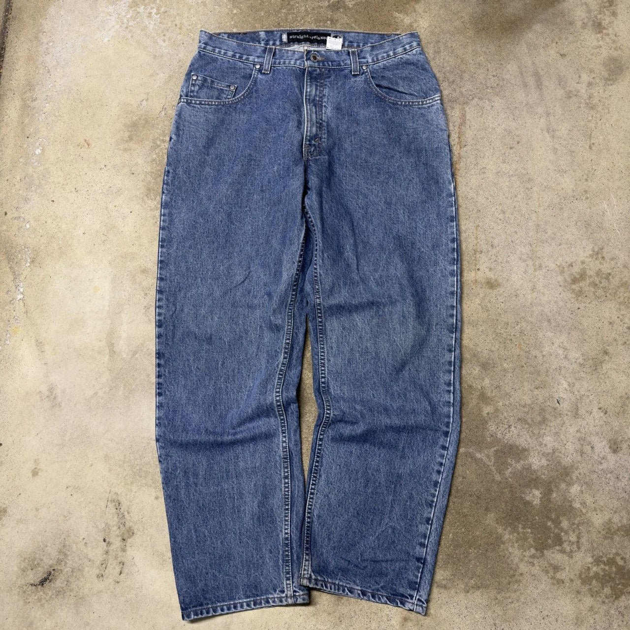 Vaqueros holgados y rectos de mezclilla estilo skater Levi's Silvertab de los años 2000