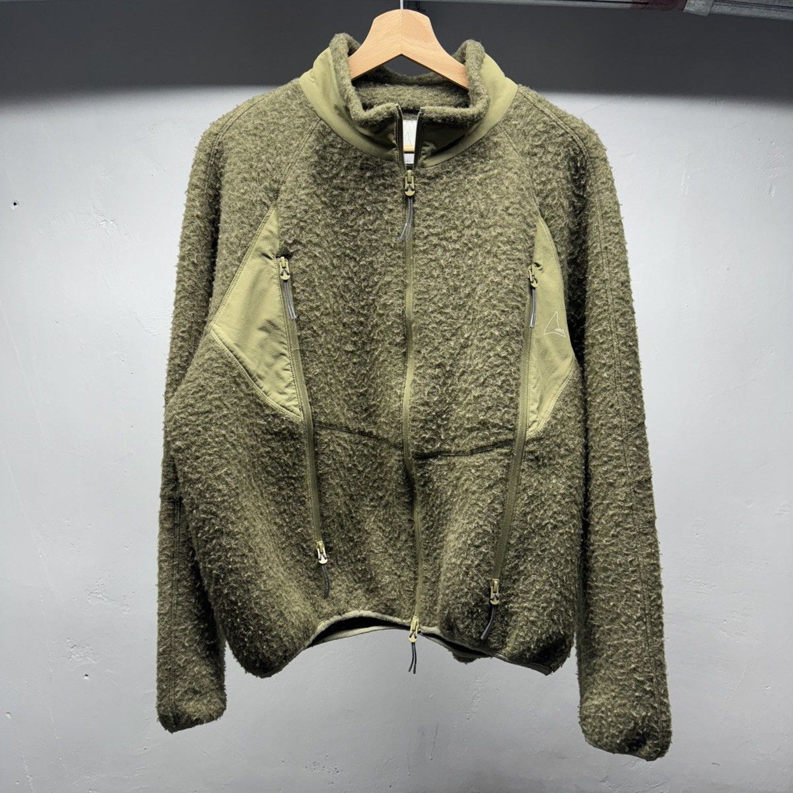 ROA Polar Fleece Jacket Aloe — Garment Trafficker