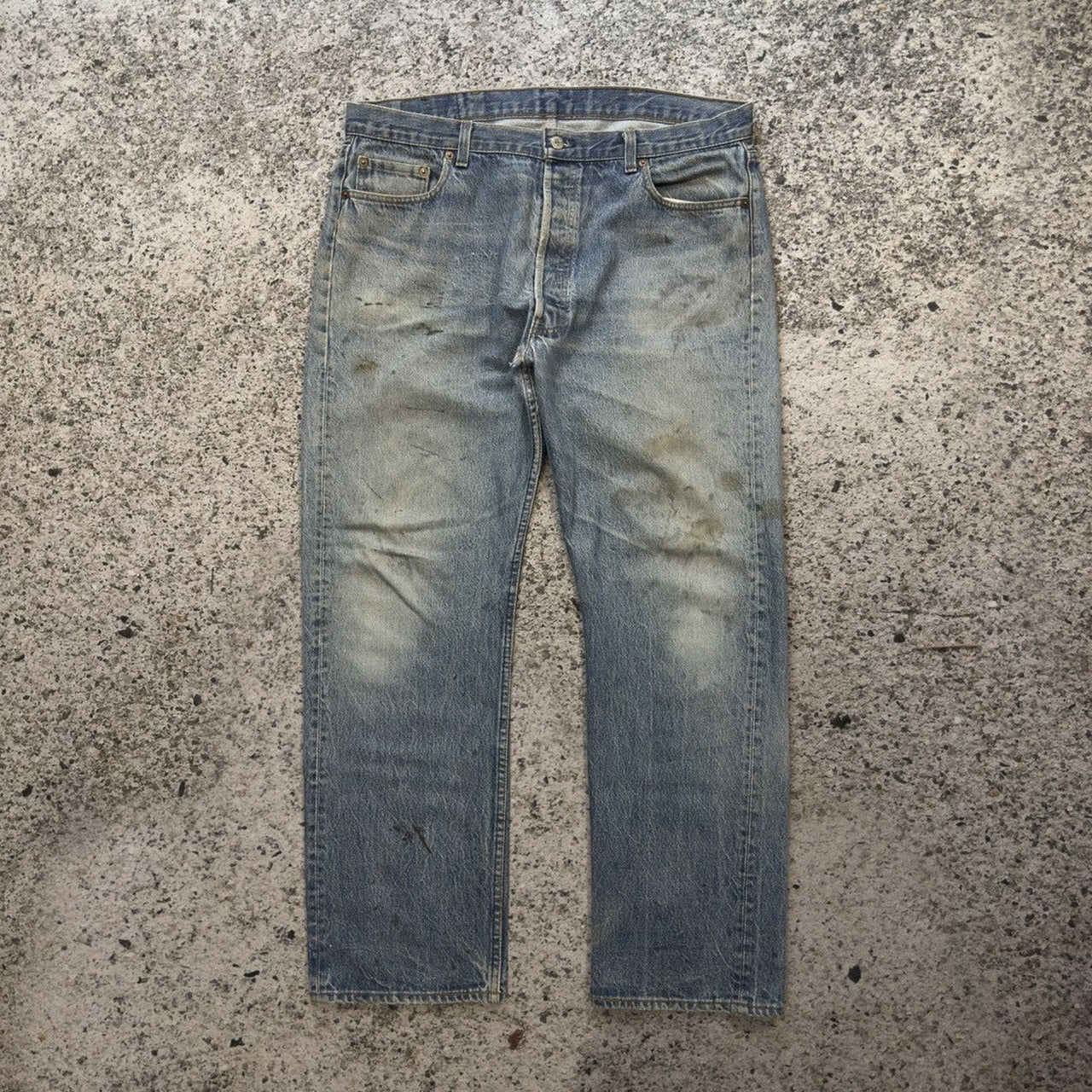Vaqueros Levi's 501 Thrashed Dirty Faded de los años 90