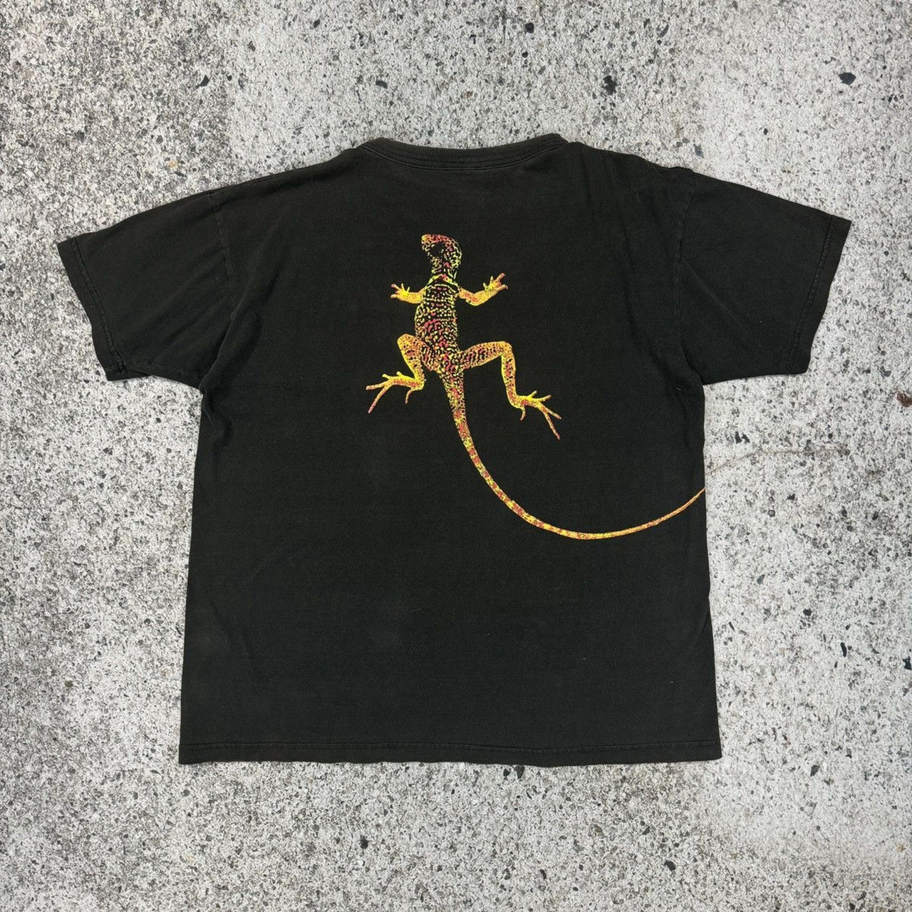 1990年代のフェードマールボロリザードTシャツ
