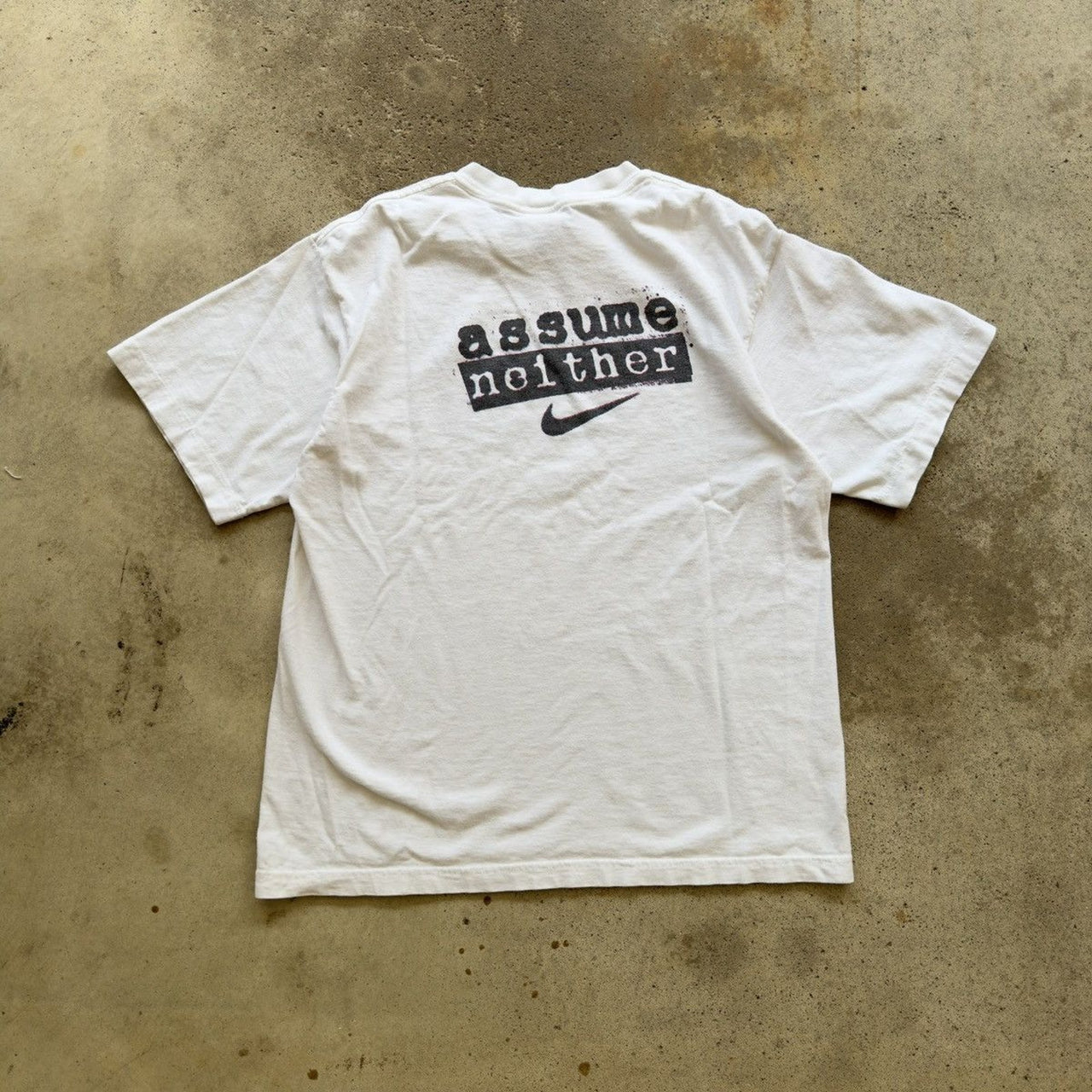 1990年代のナイキ WEAKER SEX ASSUME NEITHER Tシャツ