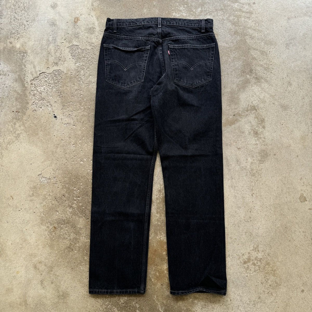 Vaqueros negros Levi's 505 de la década de 1990