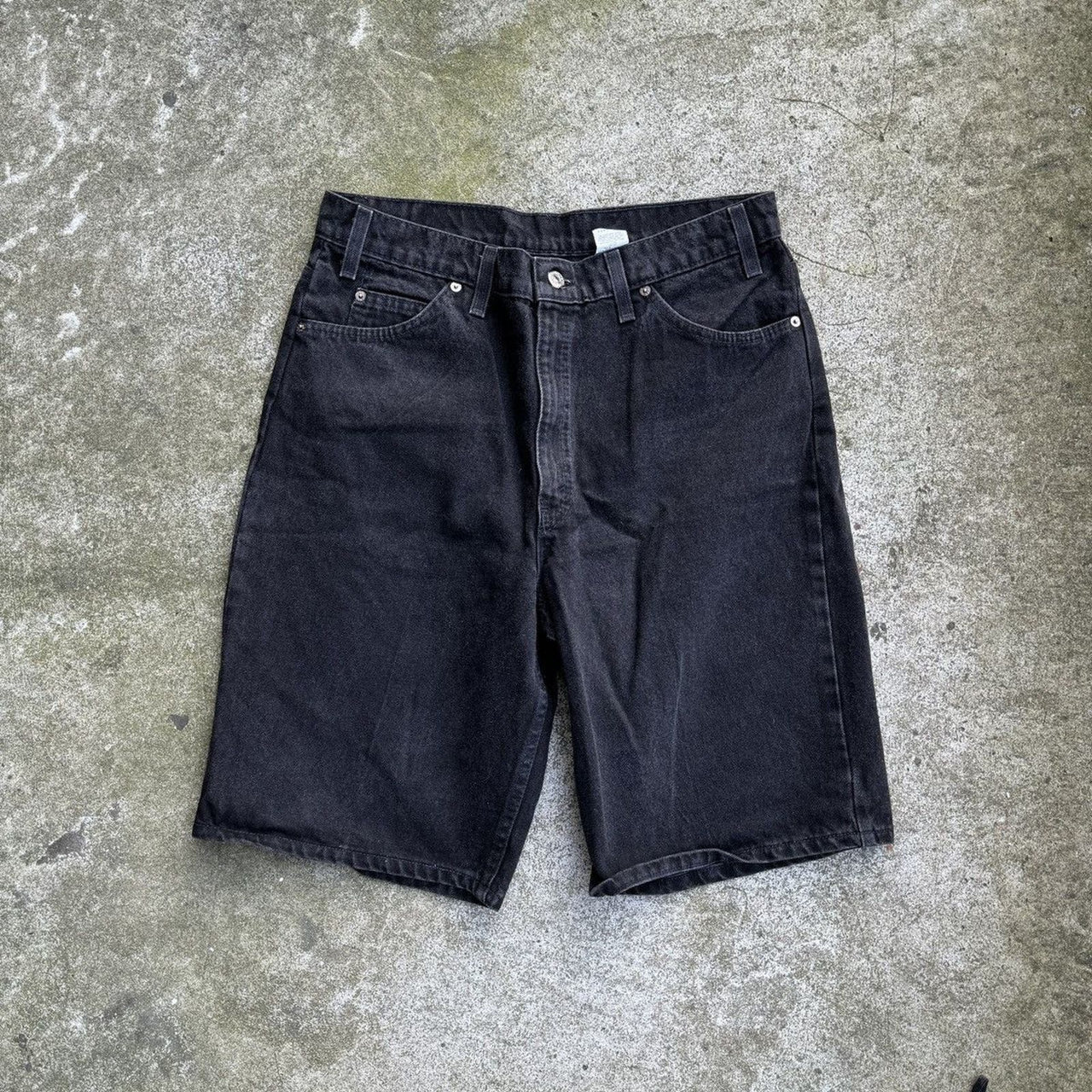 Pantalones cortos vaqueros holgados Levi's 550 con pestaña naranja de los años 90, fabricados en EE. UU.