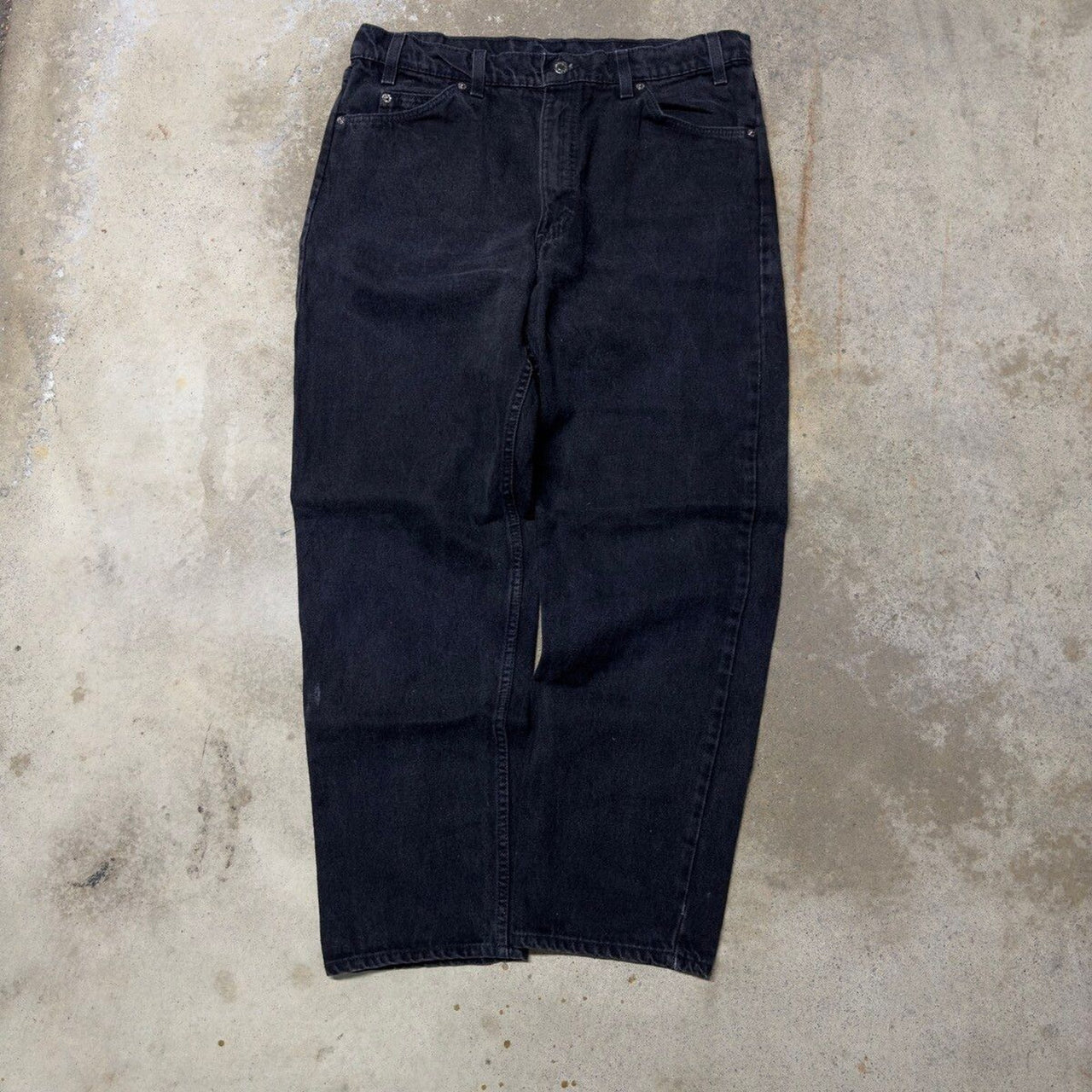 Vaqueros negros Levi's 555 de la década de 1990