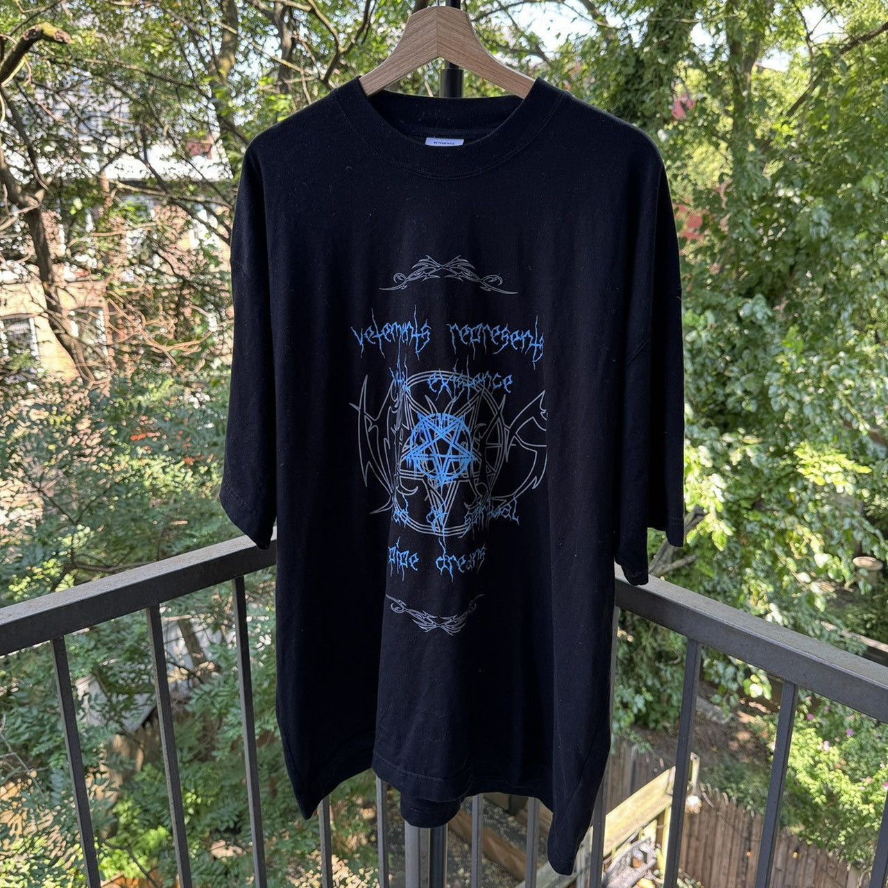 Vetements Vital Existence Tee