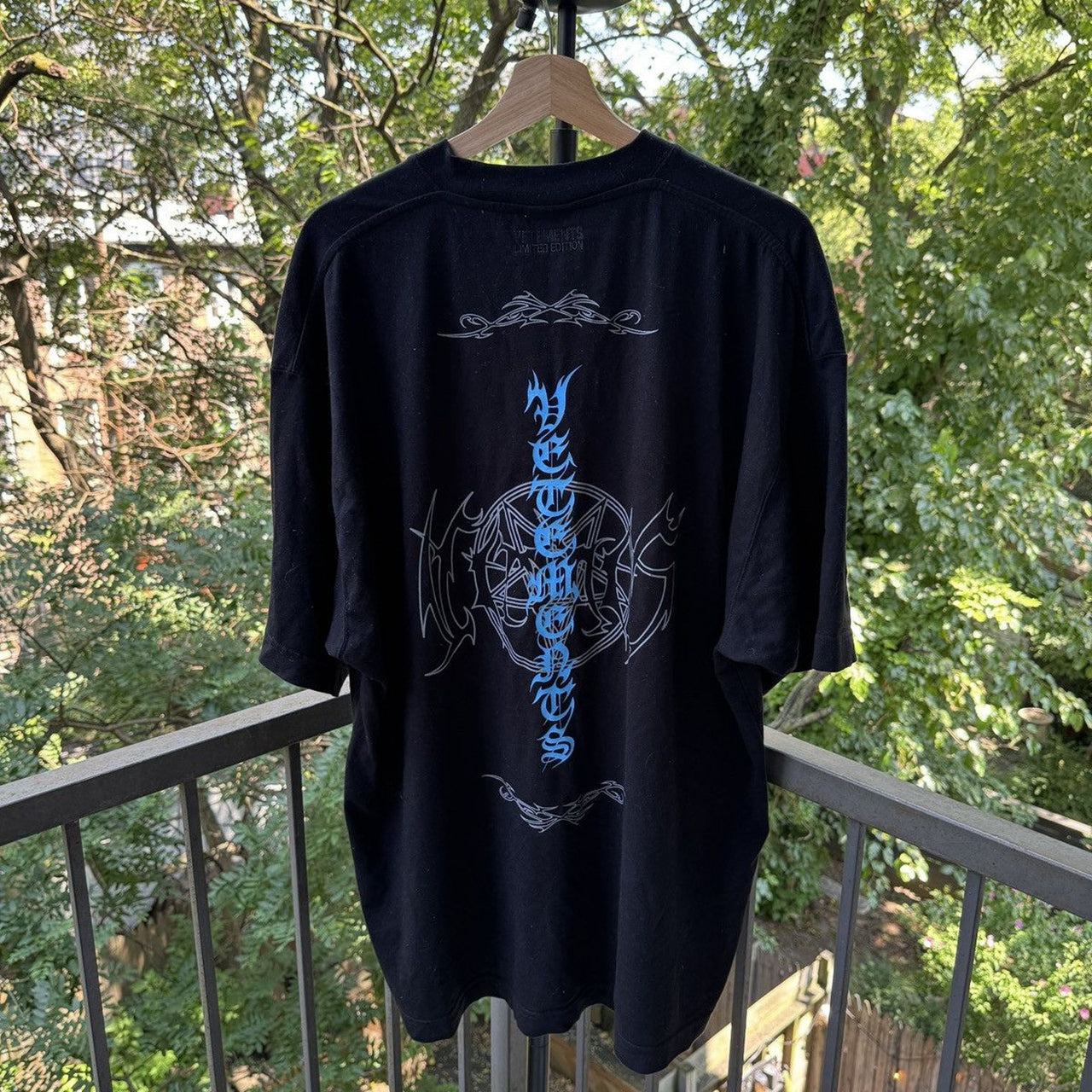 Vetements Vital Existence Tee