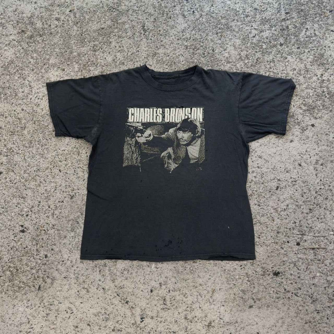 Camiseta descolorida de Charles Bronson Power Violence de los años 2000