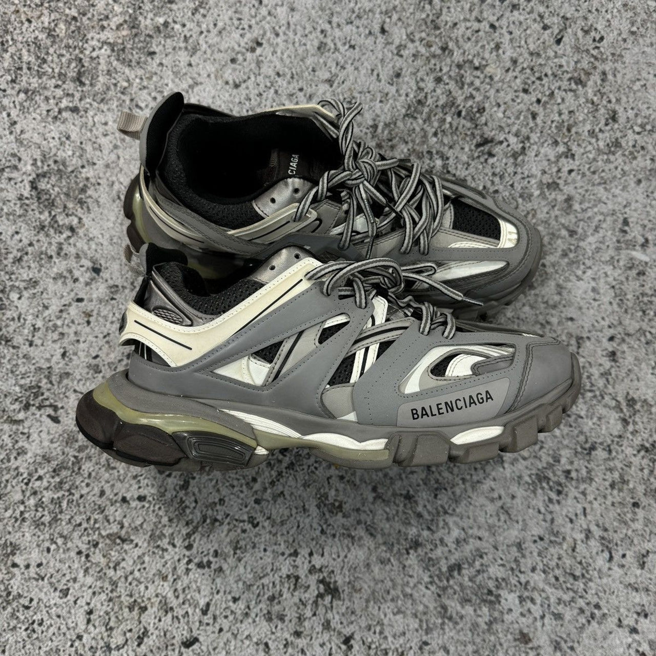 バレンシアガ トラックスニーカー ランナー グレー