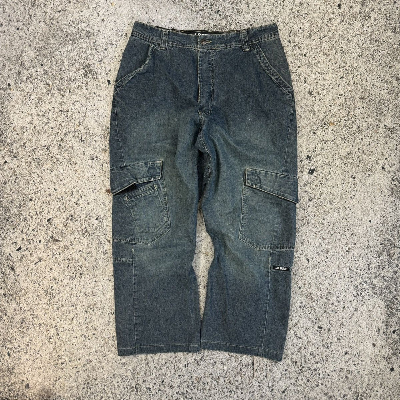 Pantalones cargo skater de mezclilla de Lost Enterprises de la década de 1990