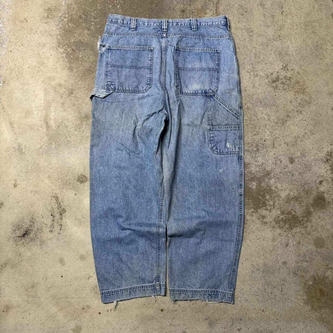 JEANS DE TRABAJO DE DENIM, HOMOGÉNEOS, ANCHOS Y DESGASTADOS, DE LOS AÑOS 2000