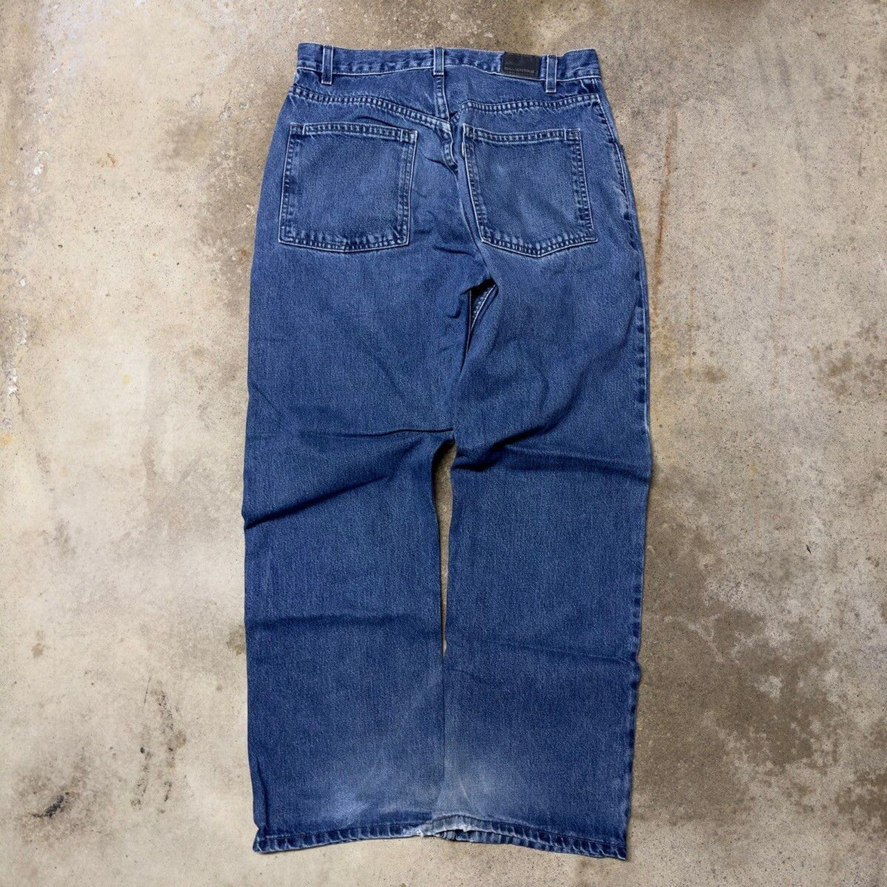 Vaqueros holgados de mezclilla azul descolorida Levi's Silvertab de los años 2000
