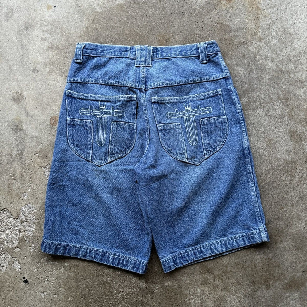 Pantalones cortos holgados de mezclilla estilo skater, estilo Y2K, de la década de 1990 y 2000, de Dagger Dadá Supreme