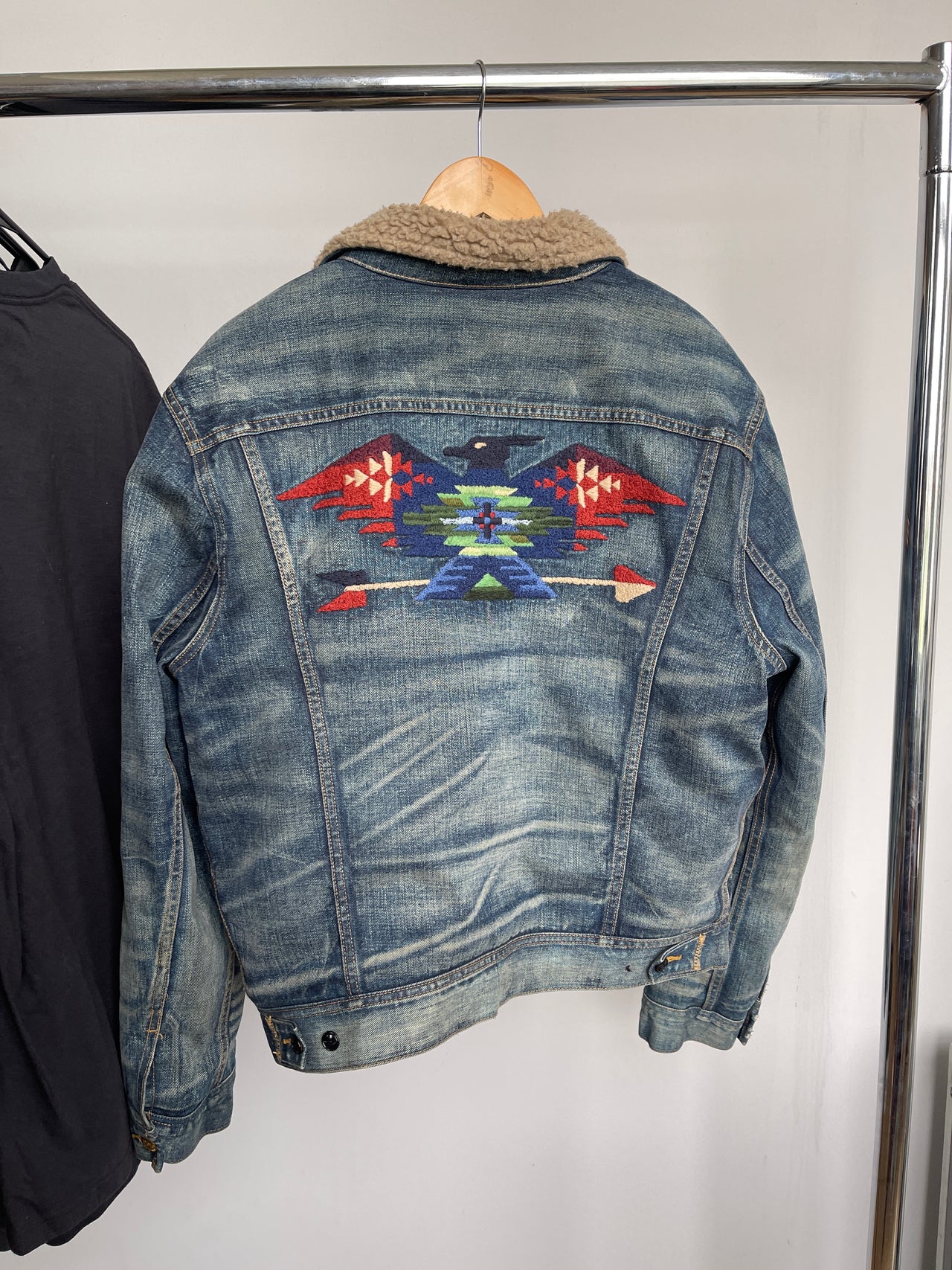 CHAQUETA DE CAMIONERO DE PIEL DE PIEDRA DEL SUROESTE DE POLO RALPH LAUREN