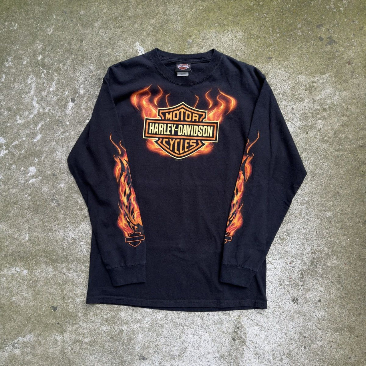 CAMISETA DE MANGA LARGA HARLEY DAVIDSON CON LOGO DE LLAMA DE PÓKER DE LA DÉCADA DE 2010