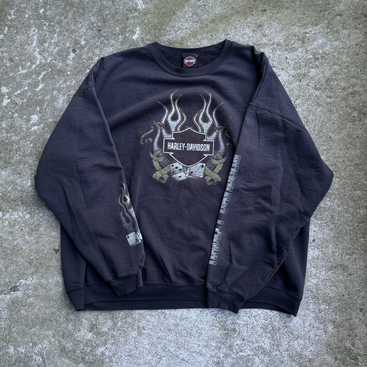 SUDADERA HARLEY DAVIDSON CON LOGO DE LLAMA DE LOS DADOS DE LOS AÑOS 2000