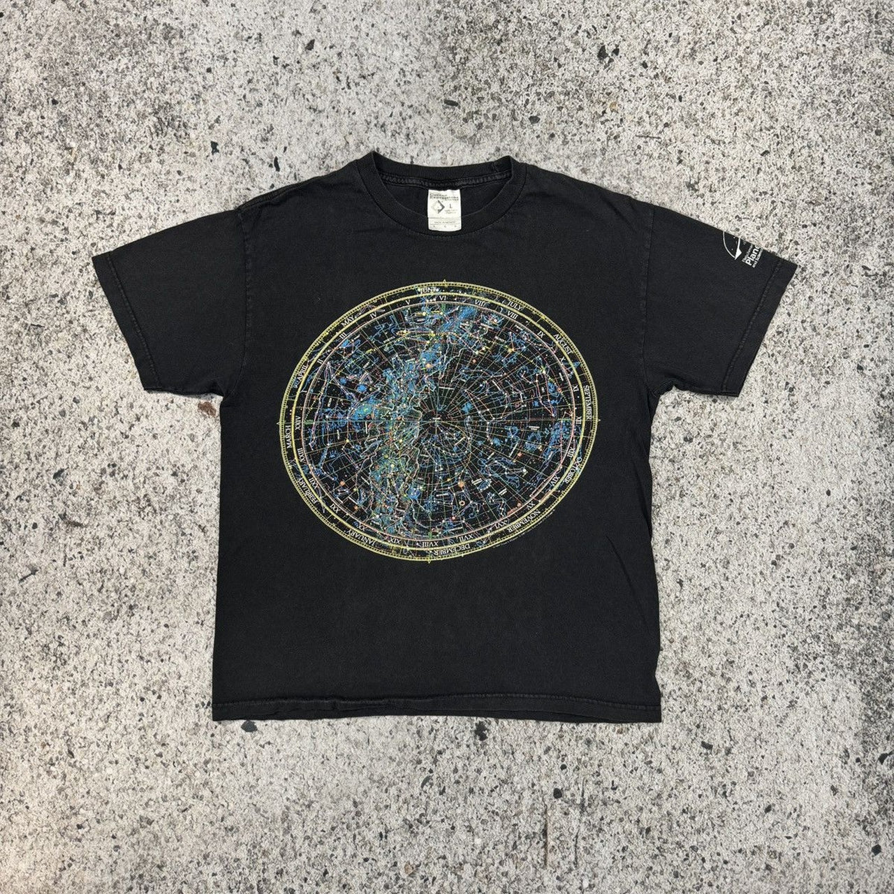 1990年代の色あせた星座の星柄アートTシャツ