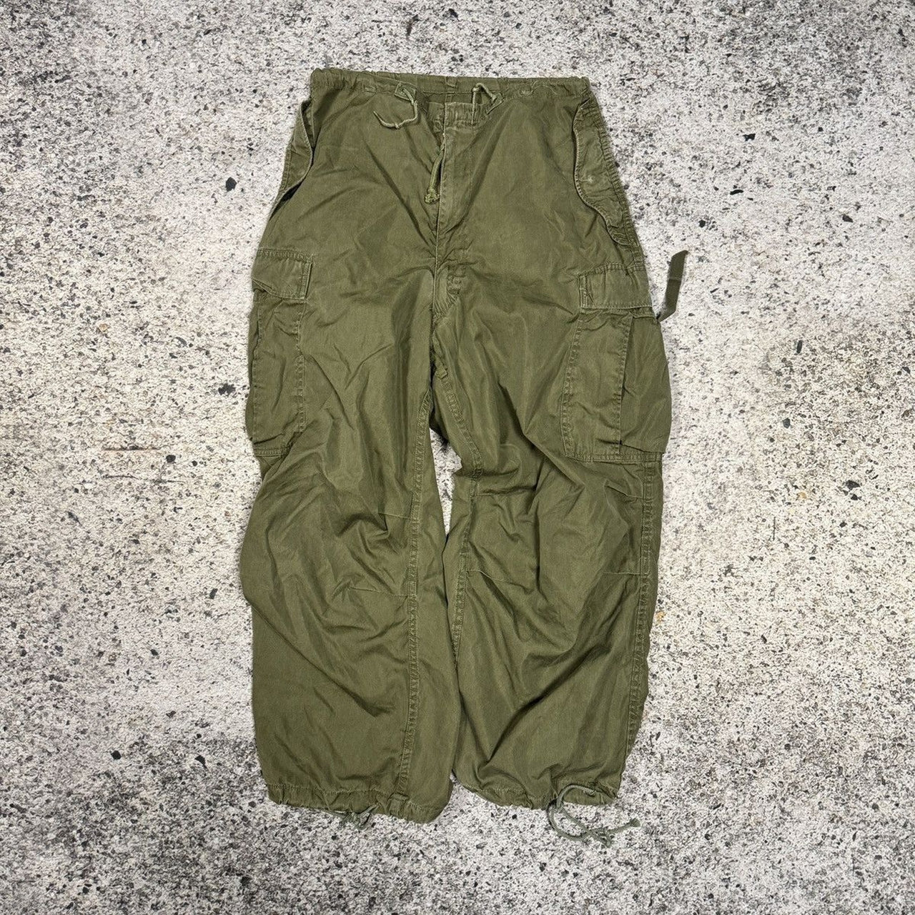 1960s 1970s Baggy Parachute Faded Army Green Military Cargo Pants