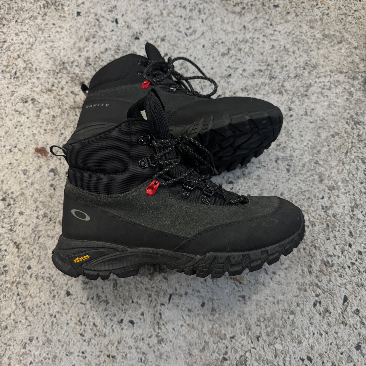 Oakley Black Vertex Vibram Boots