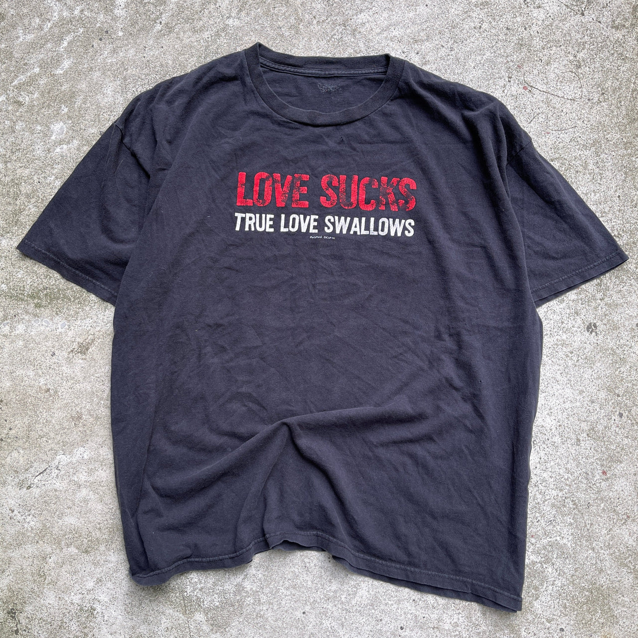 2000年代 LOVE SUCKS TRUE LOVE SWALOWS X-RATED Tシャツ