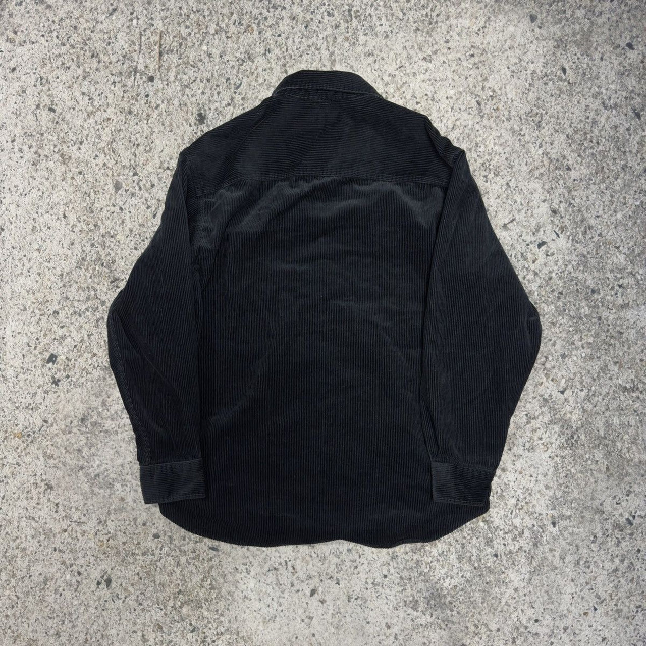 Camisa con botones de pana negra Fieldmaster de los años 2000
