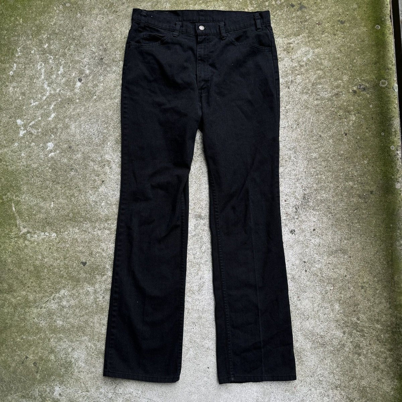 Vaqueros Levi's 517 de mezclilla negra clara con corte de bota de los años 90