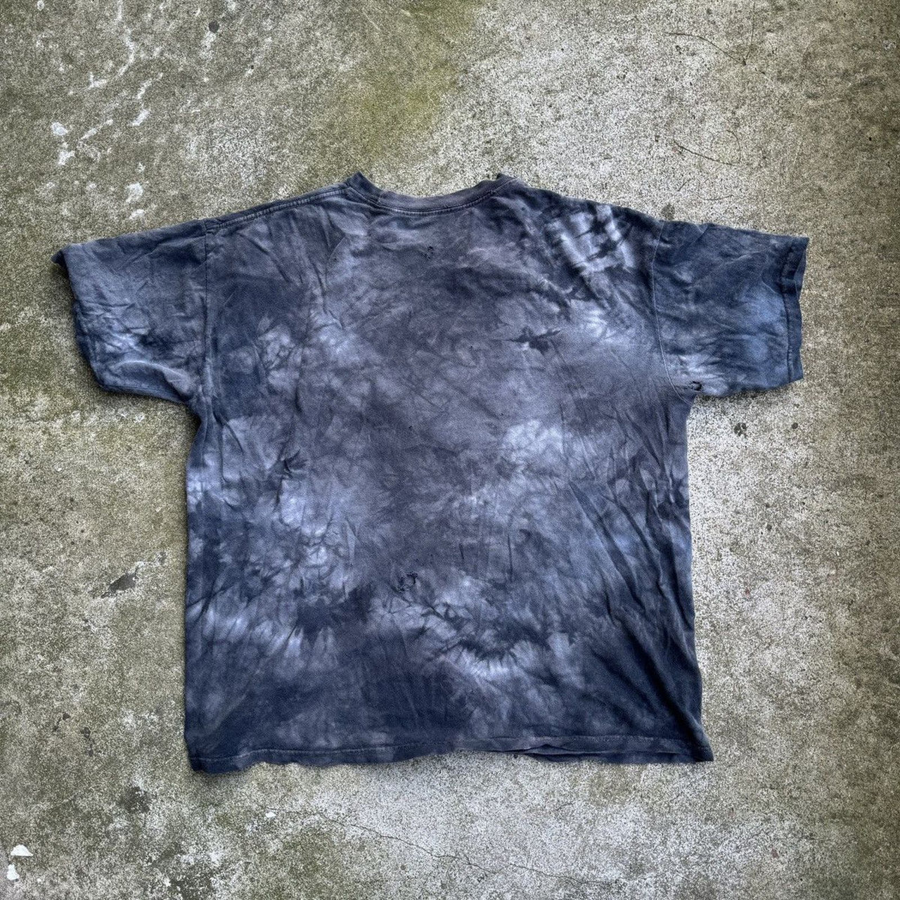 Camiseta Faded Thrashed Dragon de los años 2000