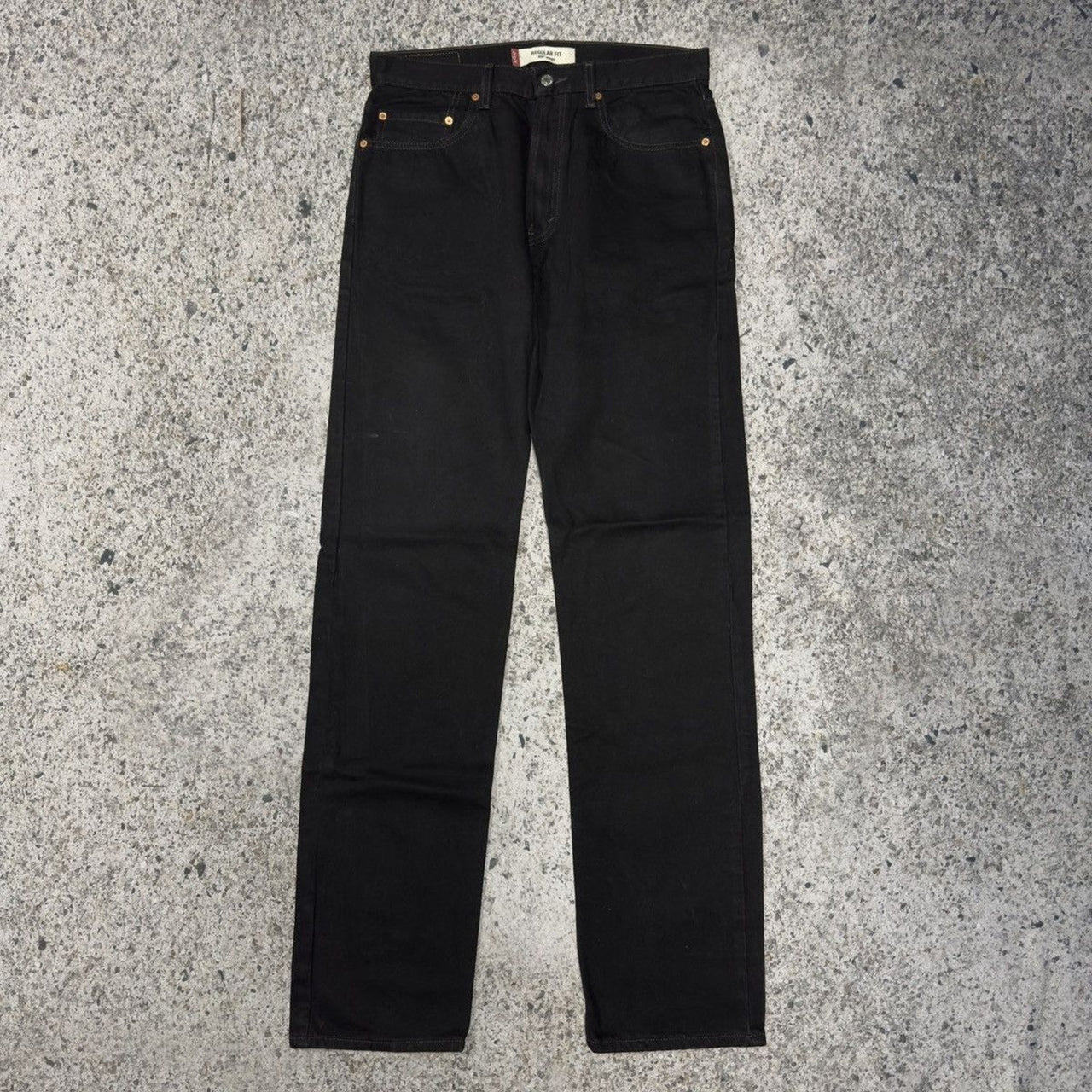 Vaqueros negros Levi's 505 de la década de 2000
