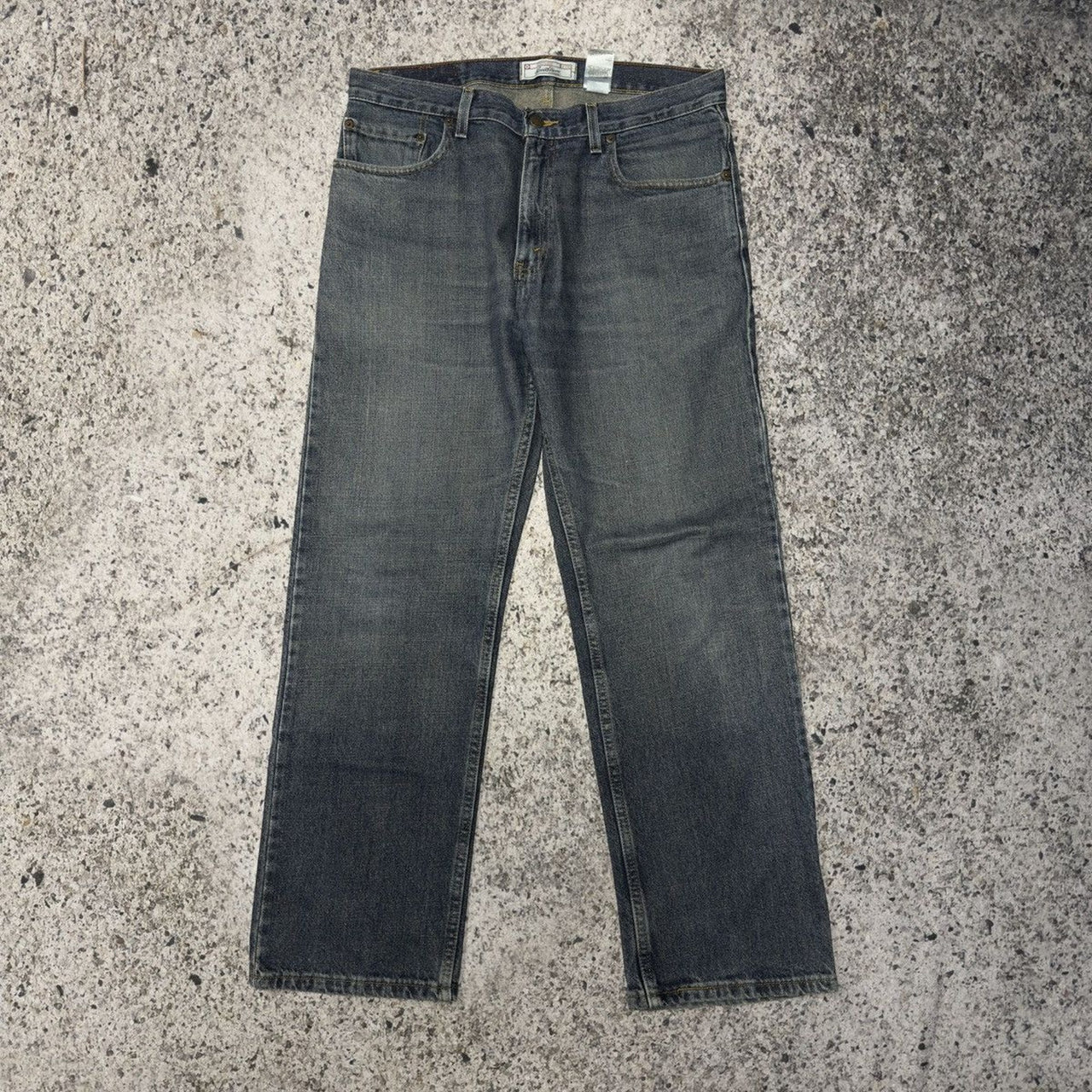 Vaqueros de mezclilla lavada de corte recto Levi's Signature de la década de 2000