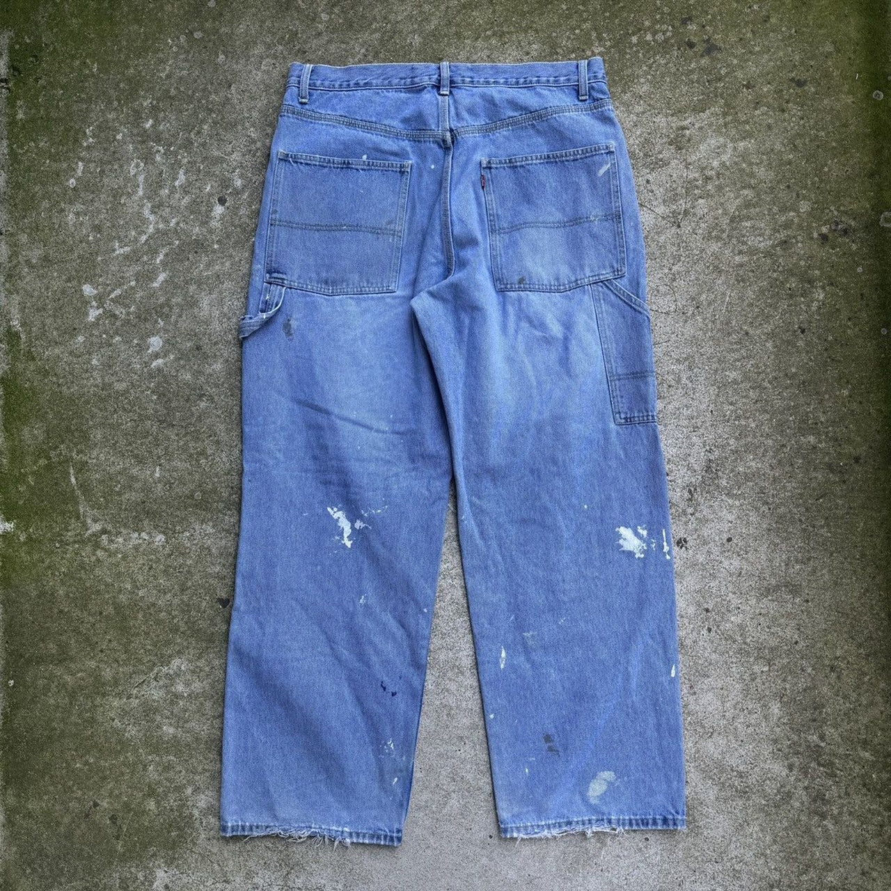 Vaqueros de carpintero holgados y desgastados de Levi's de los años 2000
