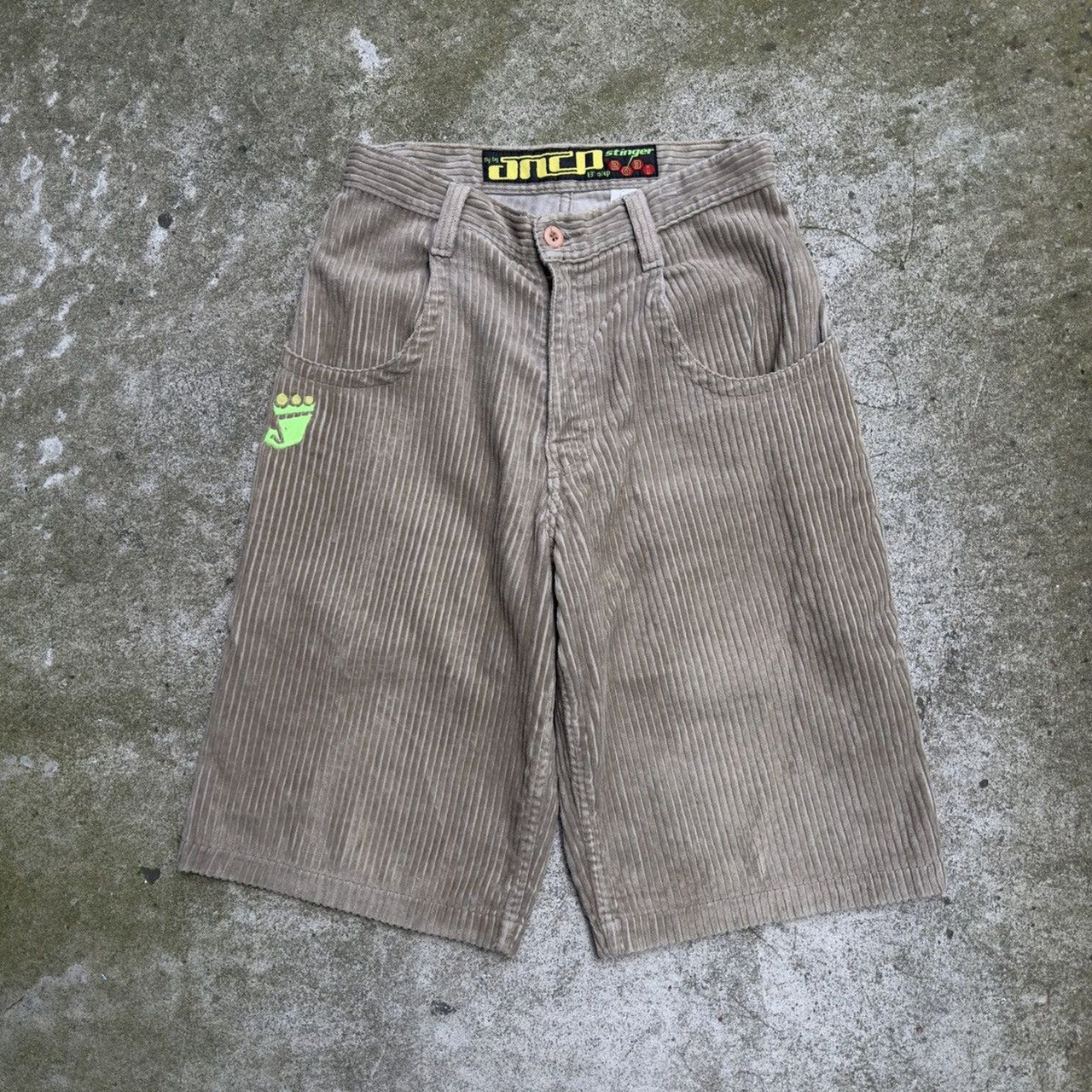 Pantalones cortos de pana JNCO 2031 STINGER de la década de 1990, color tostado