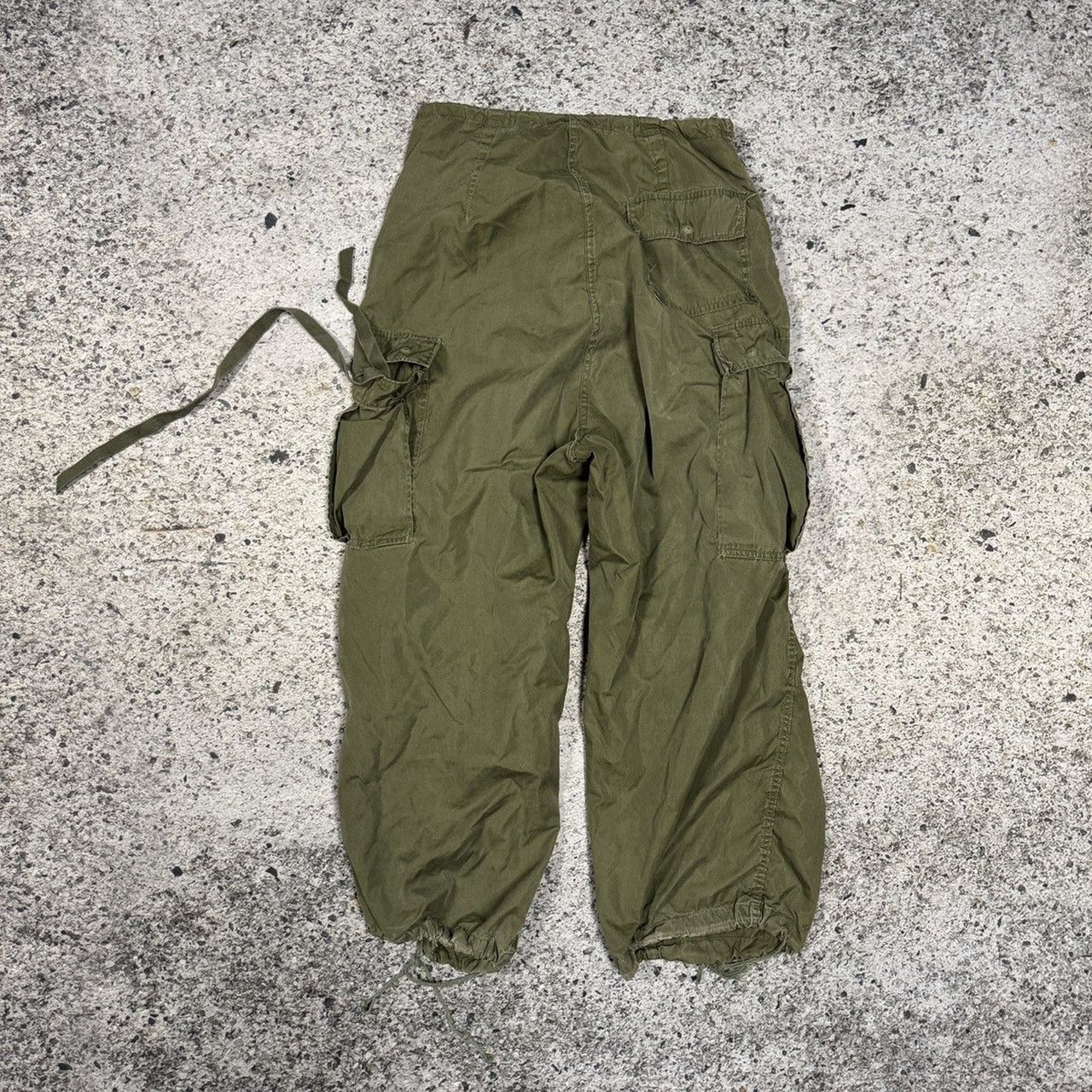 1960s 1970s Baggy Parachute Faded Army Green Military Cargo Pants