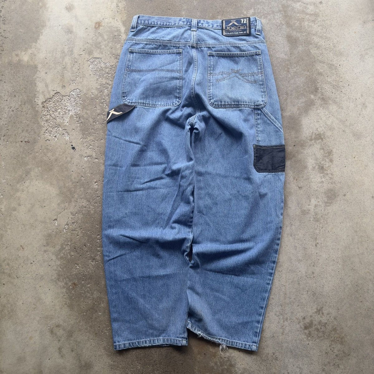 Vaqueros holgados estilo carpintero descoloridos estilo skater de mezclilla de los años 90 y 2000, años 2020
