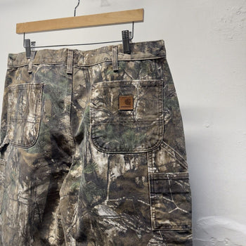 2000s Carhartt Realtree Camo Carpenter Pants