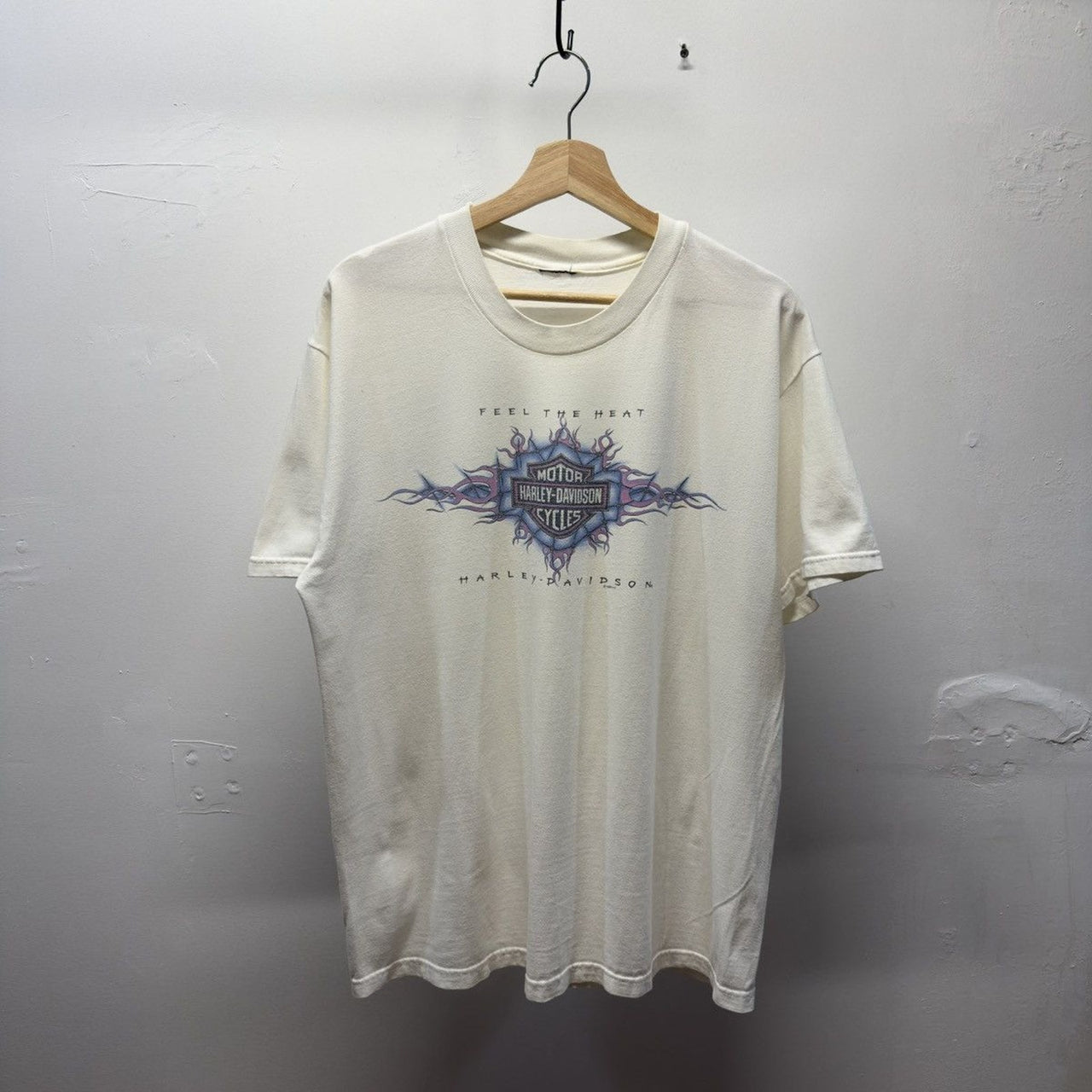Vintage 1990s Harley Davidson Faded Feel The Heat Flame Tee