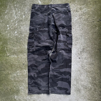 2000S PHYS SCI BAGGY WIDE LEG SKATER CAMO PANTS