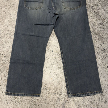 2000s Levi’s Signature Low Straight Denim Jeans