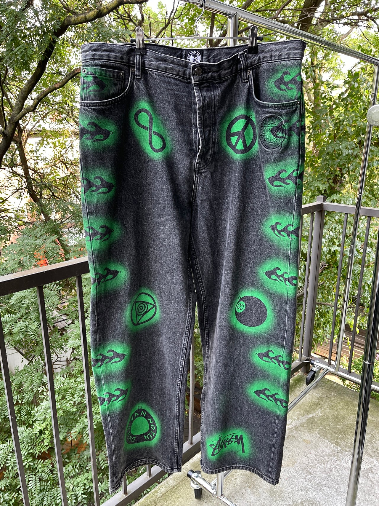 STUSSY DRIES VAN NOTEN BLACK STENCIL JEANS