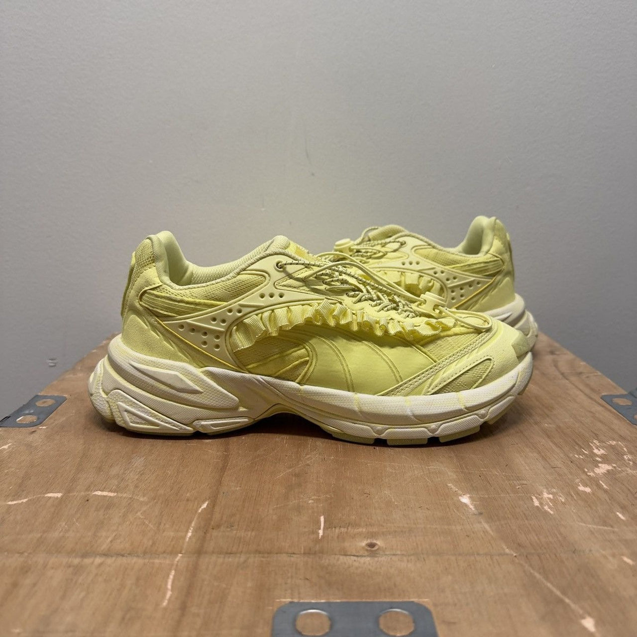 Puma Collina Strada Velophasis Ruffle Sneakers