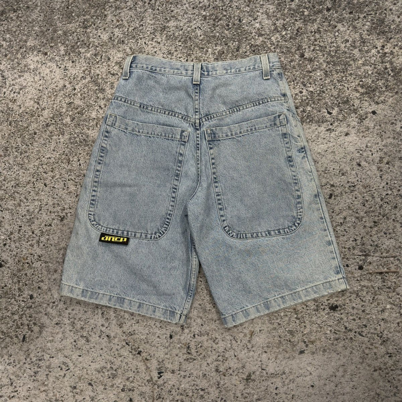 Shorts vaqueros anchos y holgados estilo skater Stinger de Jnco, década de 1990
