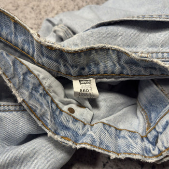 Vaqueros Levi's 560 de corte holgado, cónicos, lavado claro y descolorido, de los años 90
