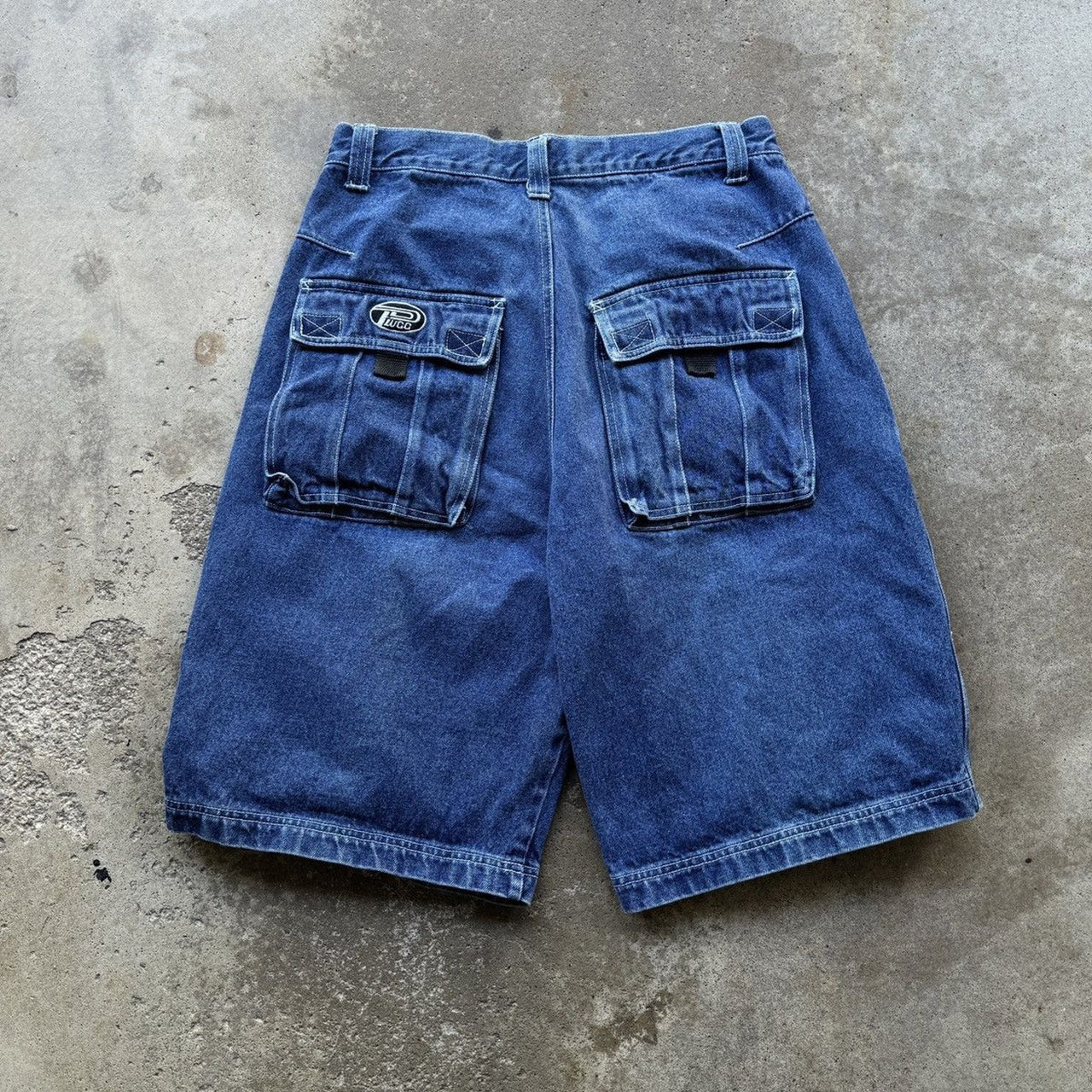 1990s/2000s PLUGG BAGGY DENIM CARGO JEAN SHORTS SKATER JORTS